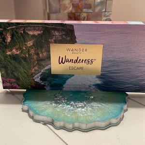 Wander Wanderess Escape eye shadow pallet
